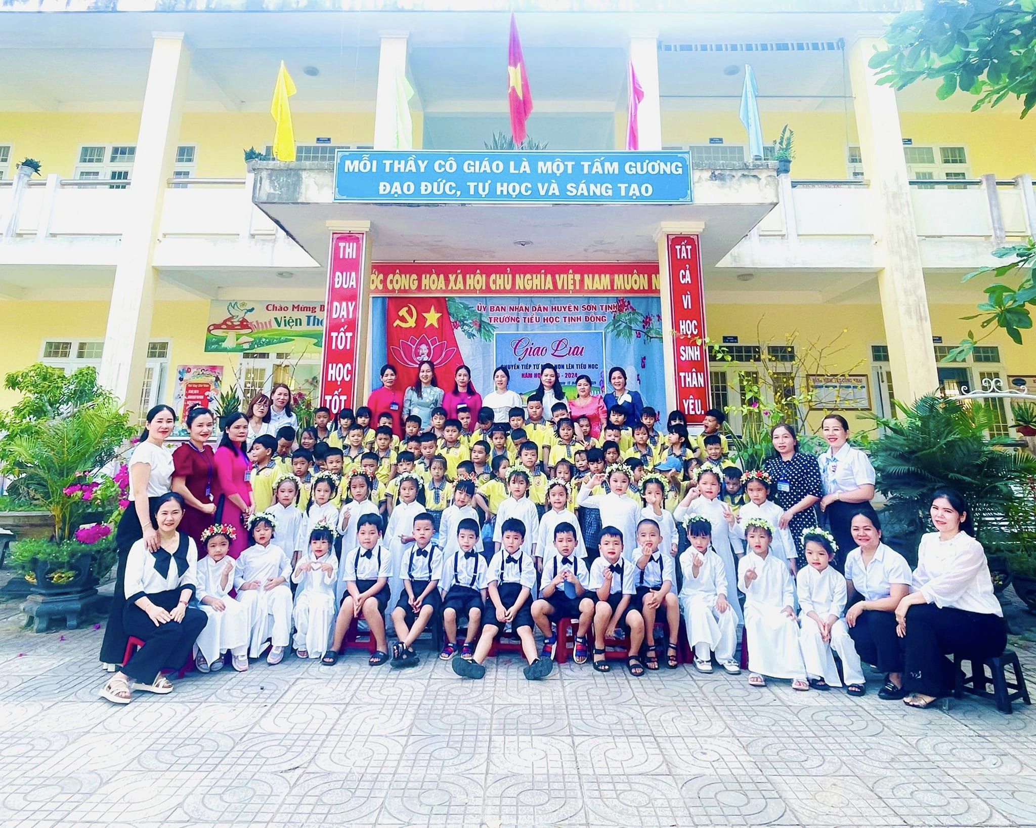 Chào đón các bé yêu của trường Mầm non Tịnh Đông tham quan, giao lưu tại trường Tiểu Học Tịnh Đông